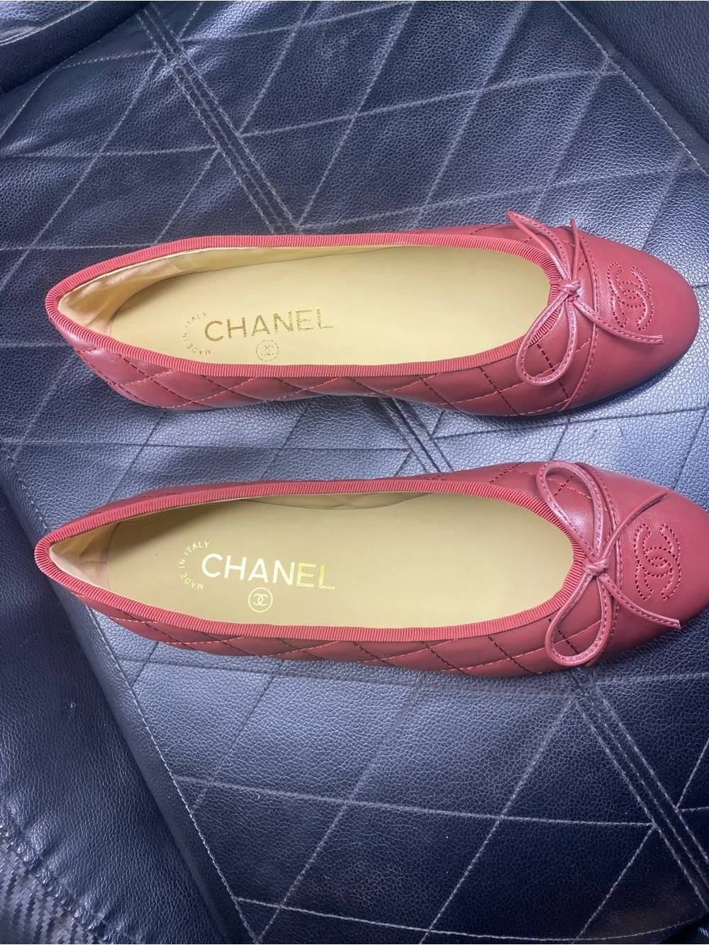 CHANEL Burgundy Leather Quilted CC Bow Ballet Flats 37EU